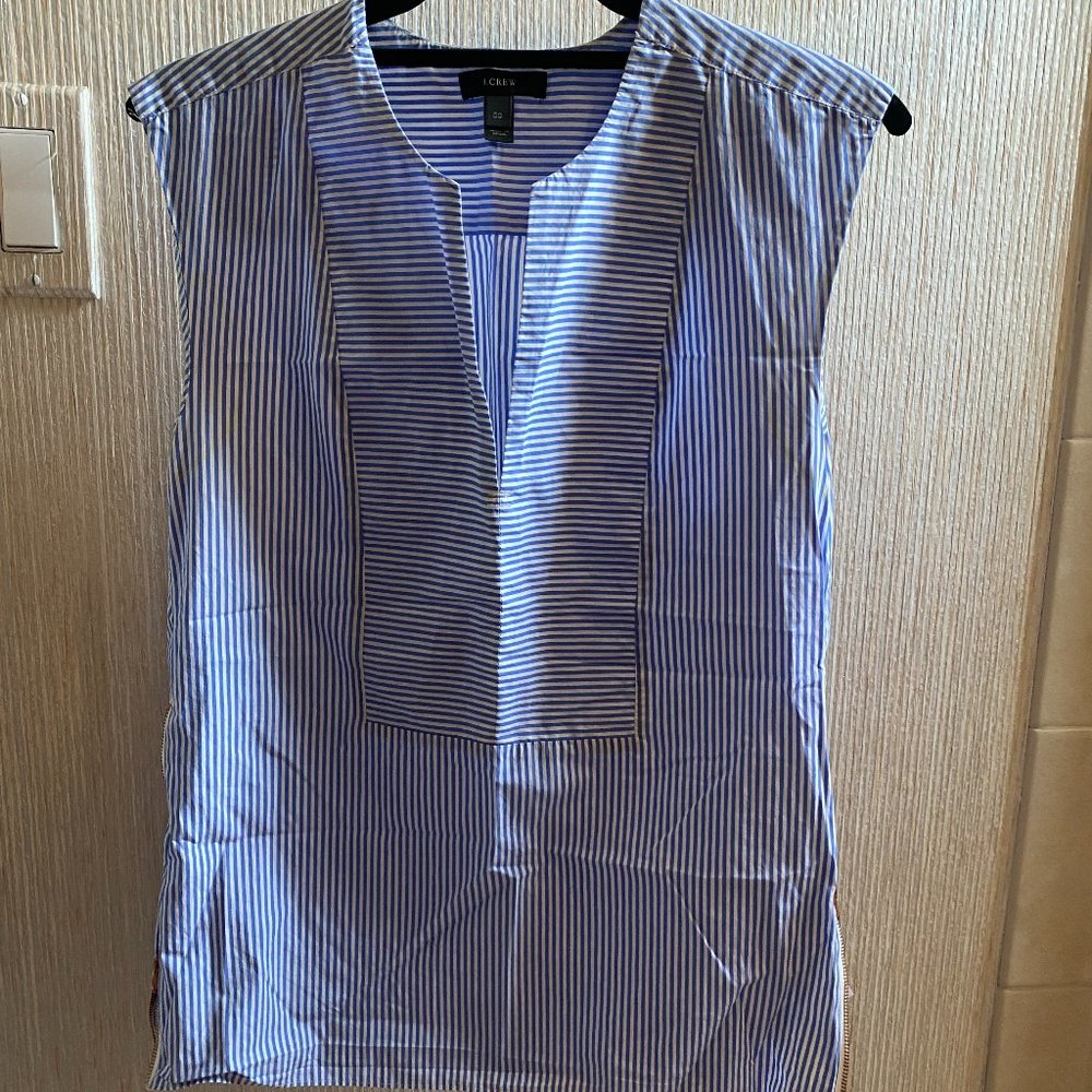 SOLDJ Crew Blue and White Stripped Sleeveless Tank